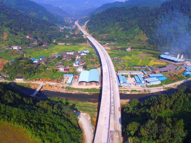 广西：龙胜强力推进桂三高速公路项目建设