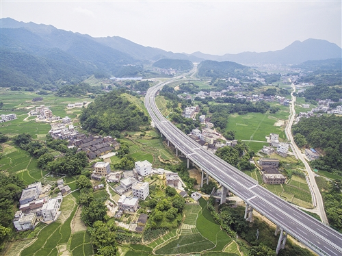 广西新增一条连接广东出省大通道 岑溪至水汶高速公路通车