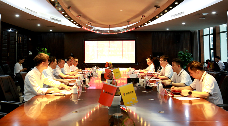 广西路桥工程集团与强荣控股集团举行投资项目合作洽谈会